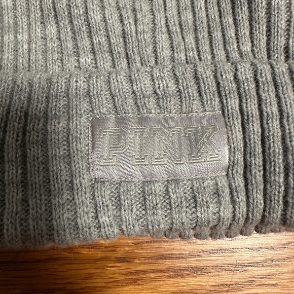 *VS PINK* Gray Knit Beanie Logo Hat - Picture 3 of 6
